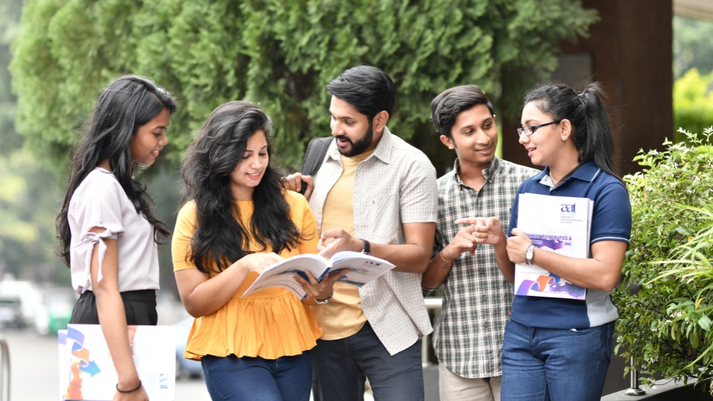 llm abroad scholarship for indian students